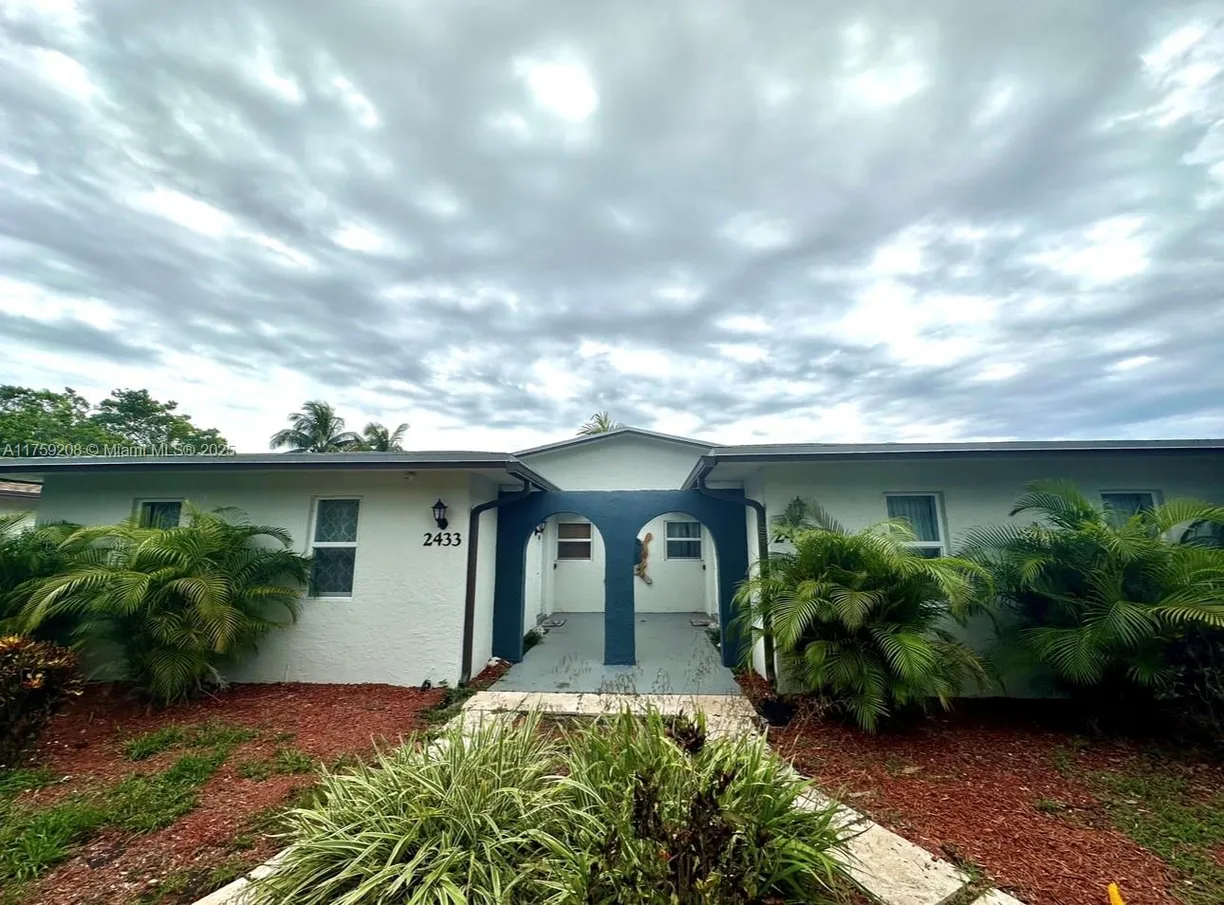 South Florida Real Estate | View 2433 SW 58 Mnr, 2433 | Listing