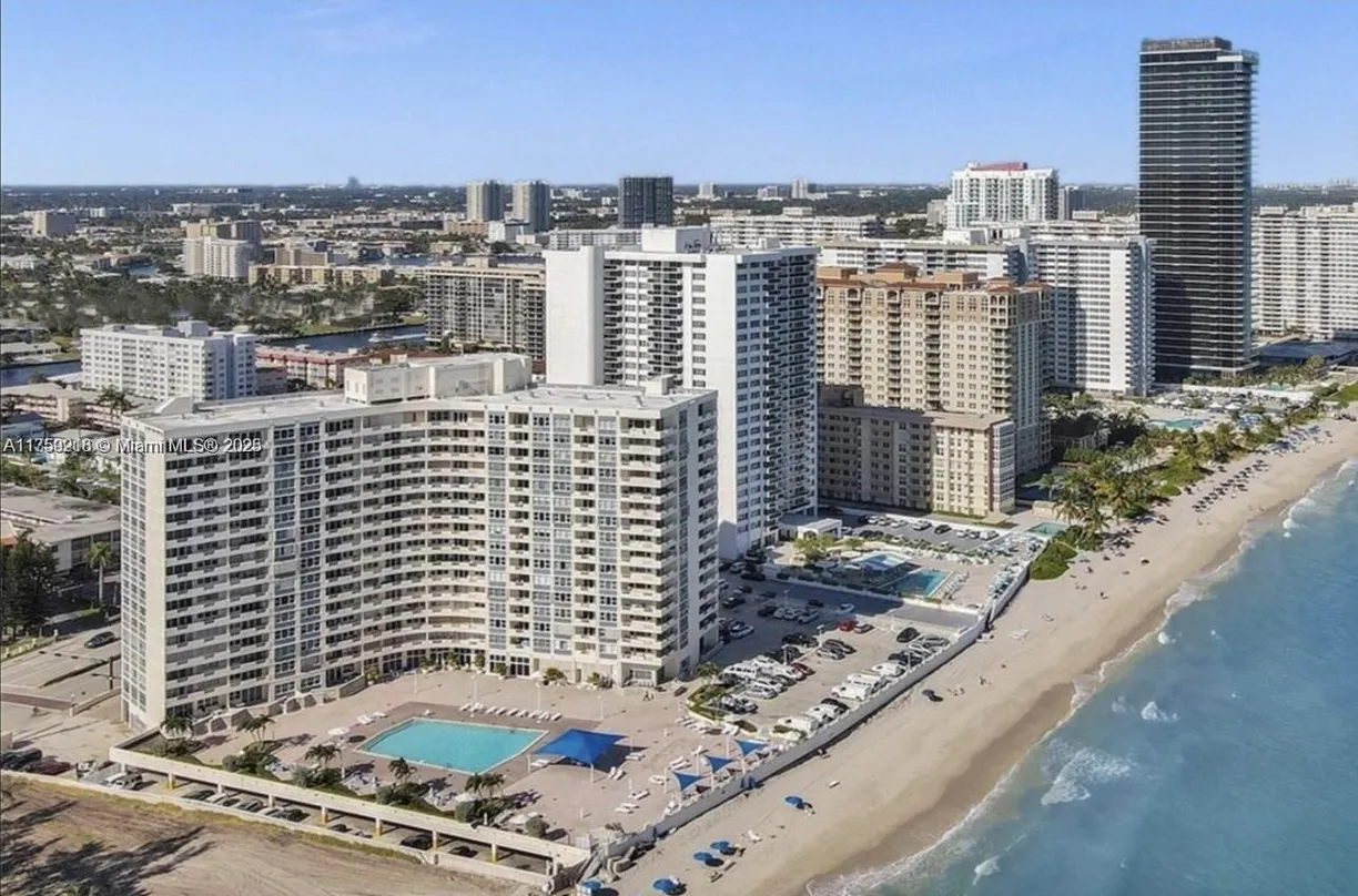 South Florida Real Estate | View  | 1 Bed, 1 Bath