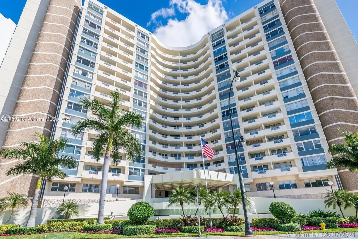 South Florida Real Estate | View  | Listing