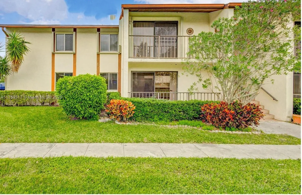 South Florida Real Estate | View 4829 Sable Pine Cir, C1 | 2 Beds, 2 Baths