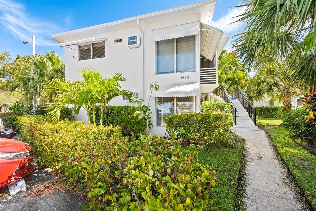 South Florida Real Estate | View 1440 SE 10th Ave, 1A | Listing