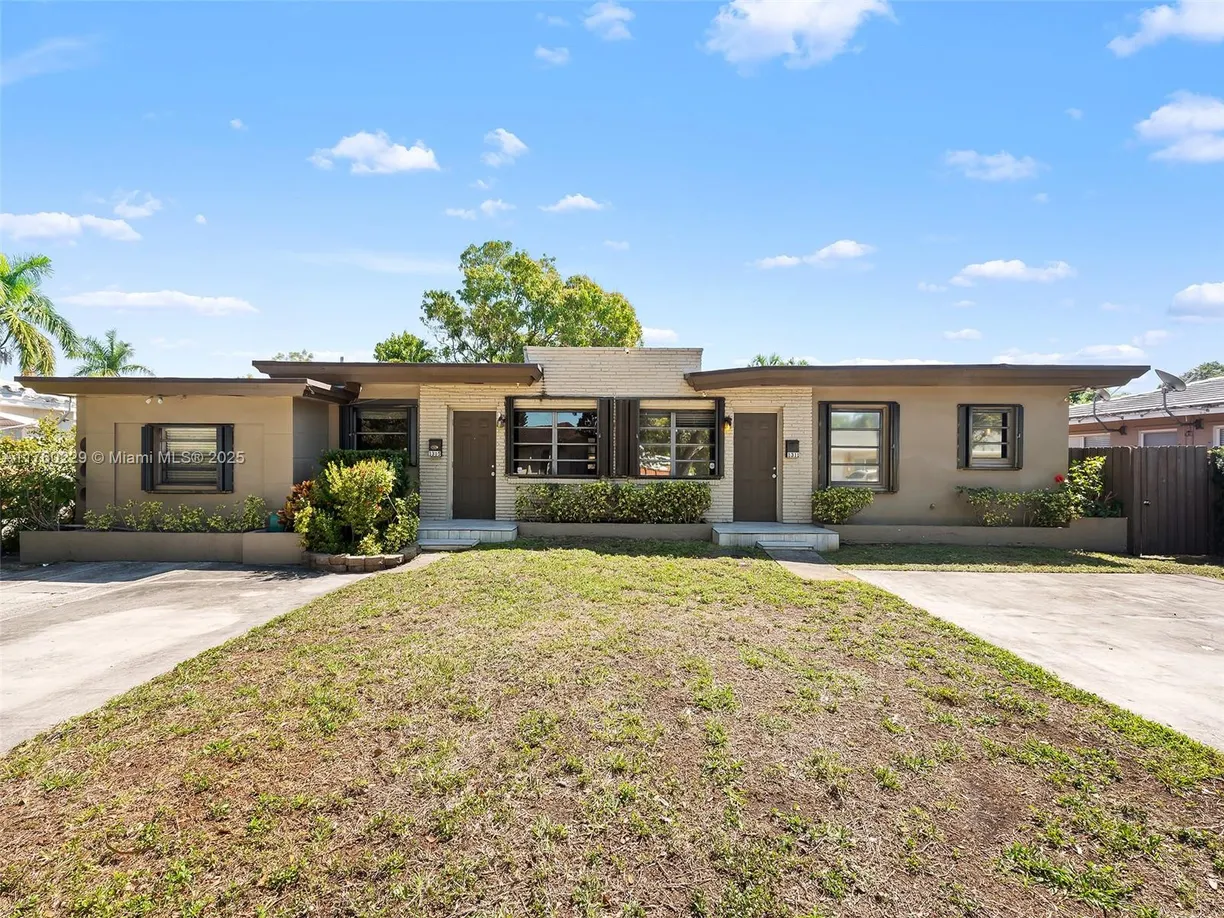 South Florida Real Estate | View 1311 N 19th Ave