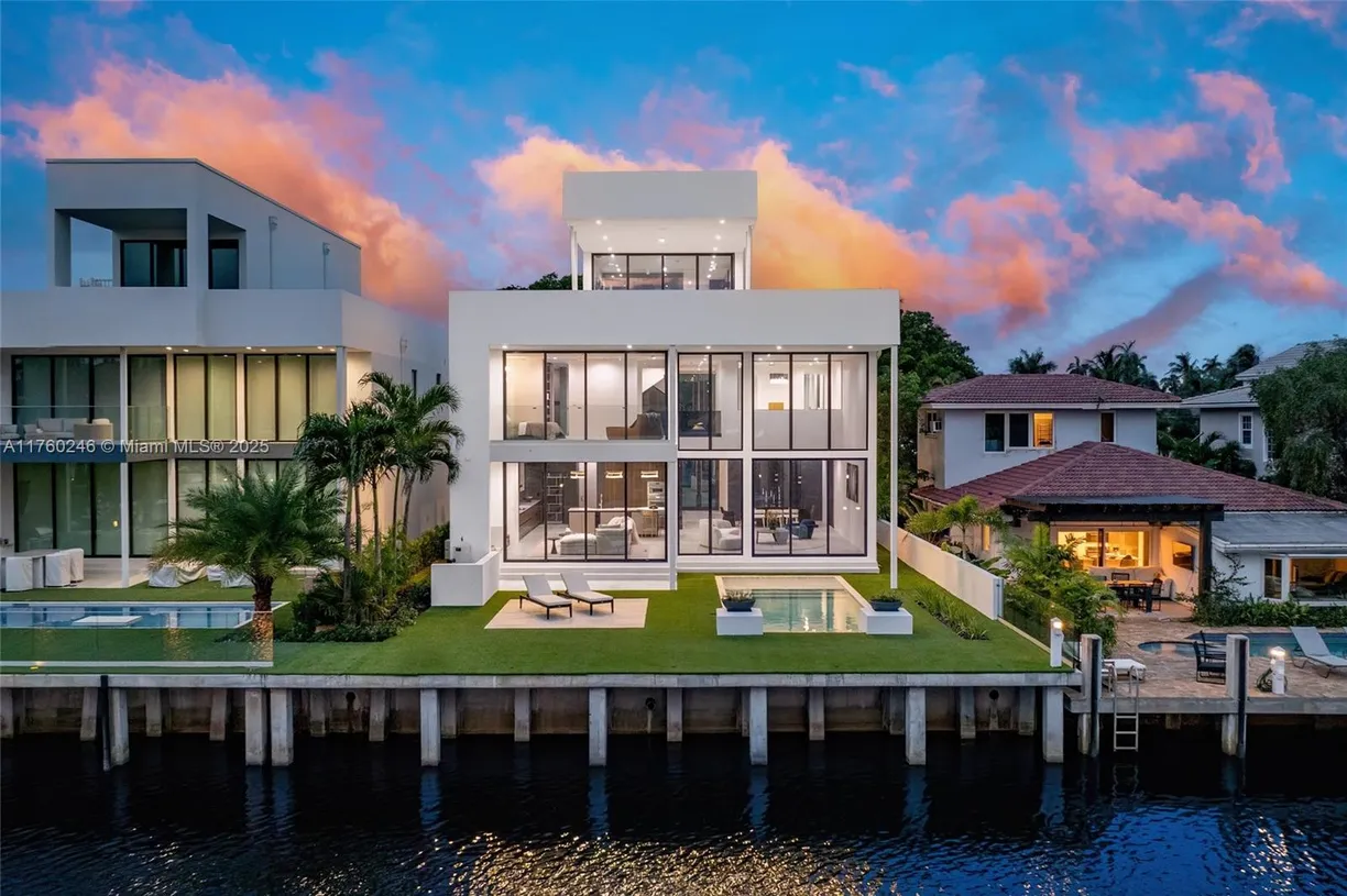 South Florida Real Estate | View 337 Coconut Isle Dr | 6 Beds, 6 Baths