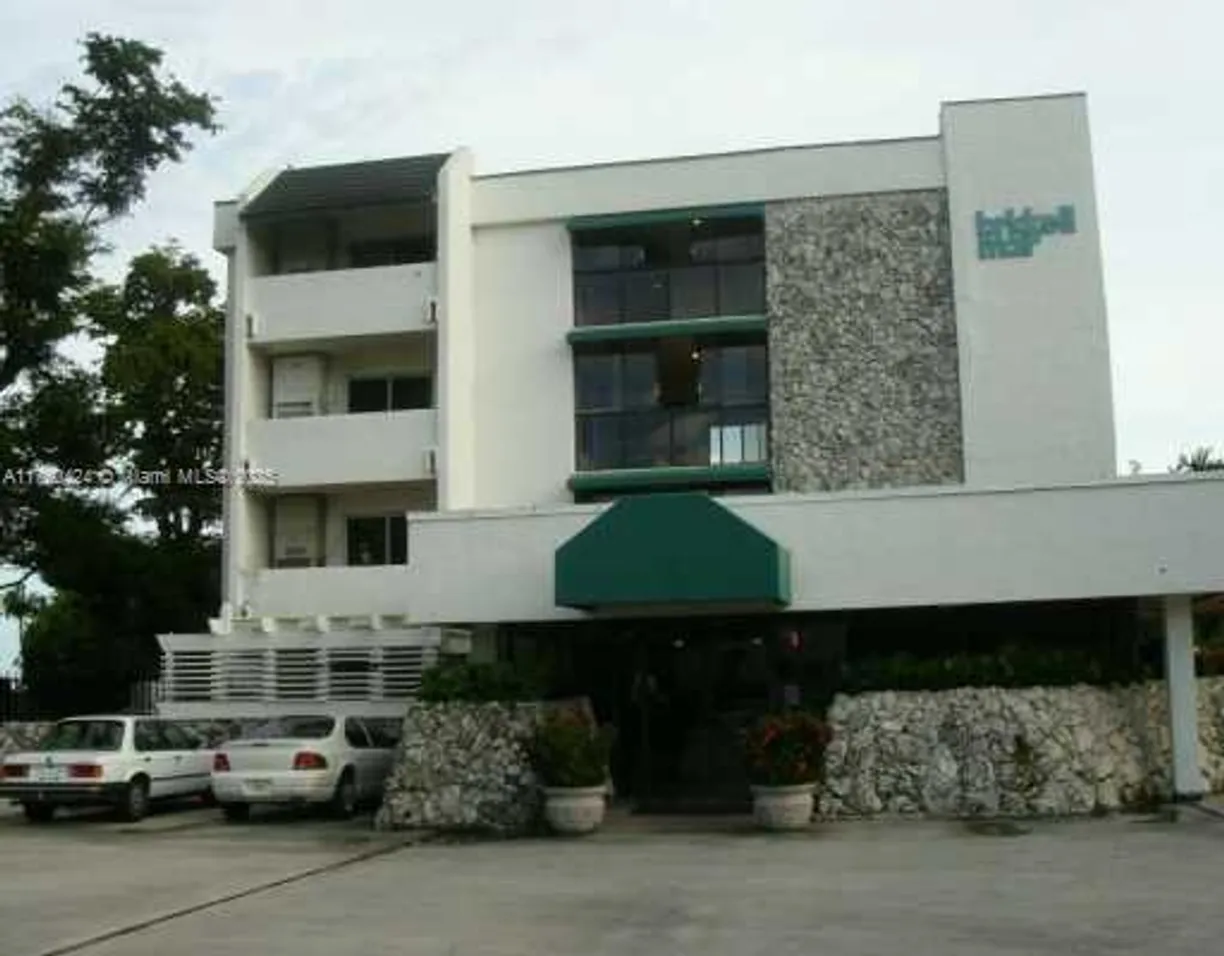 South Florida Real Estate | View 2201 Brickell Ave, 46 | Listing
