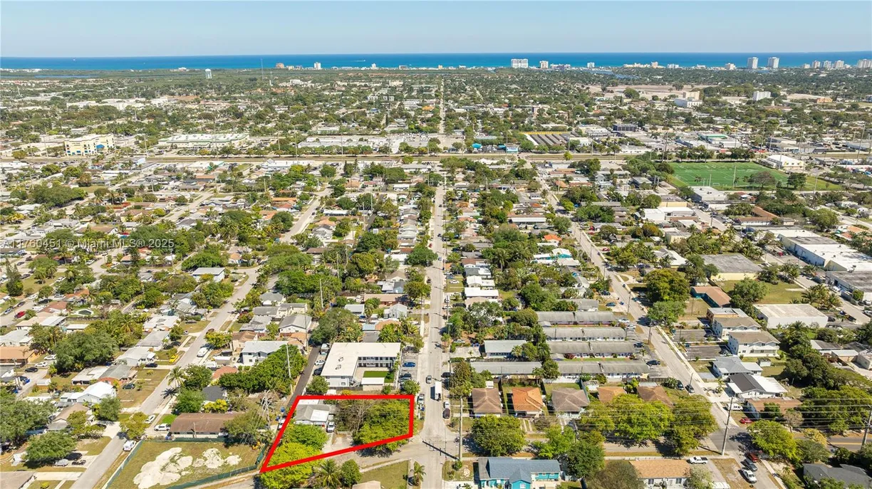 South Florida Real Estate | View 1309 N 24th Ave | Listing