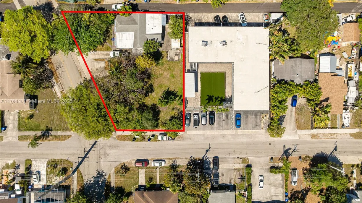 South Florida Real Estate | View 1309 N 24th Ave