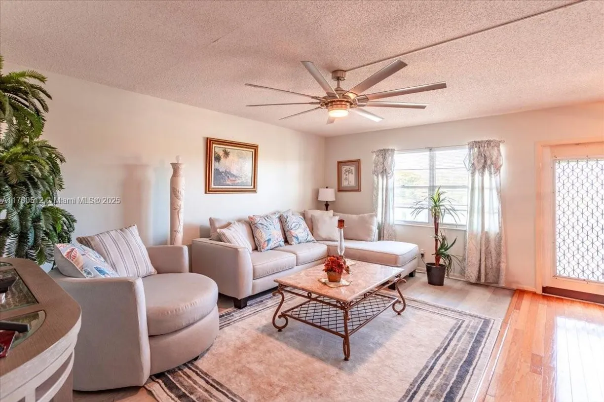 South Florida Real Estate | View 4026 Ventnor H, 4026 | Listing