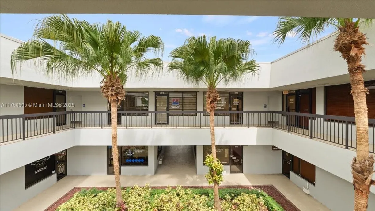 South Florida Real Estate | View 10661 N Kendall Dr, 201