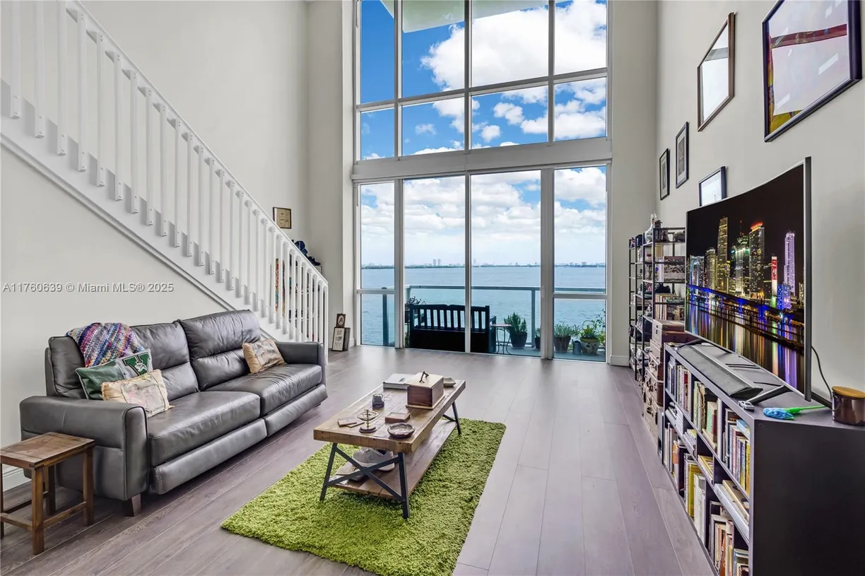 South Florida Real Estate | View 665 NE 25th St, 404 | 1 Bed, 1 Bath