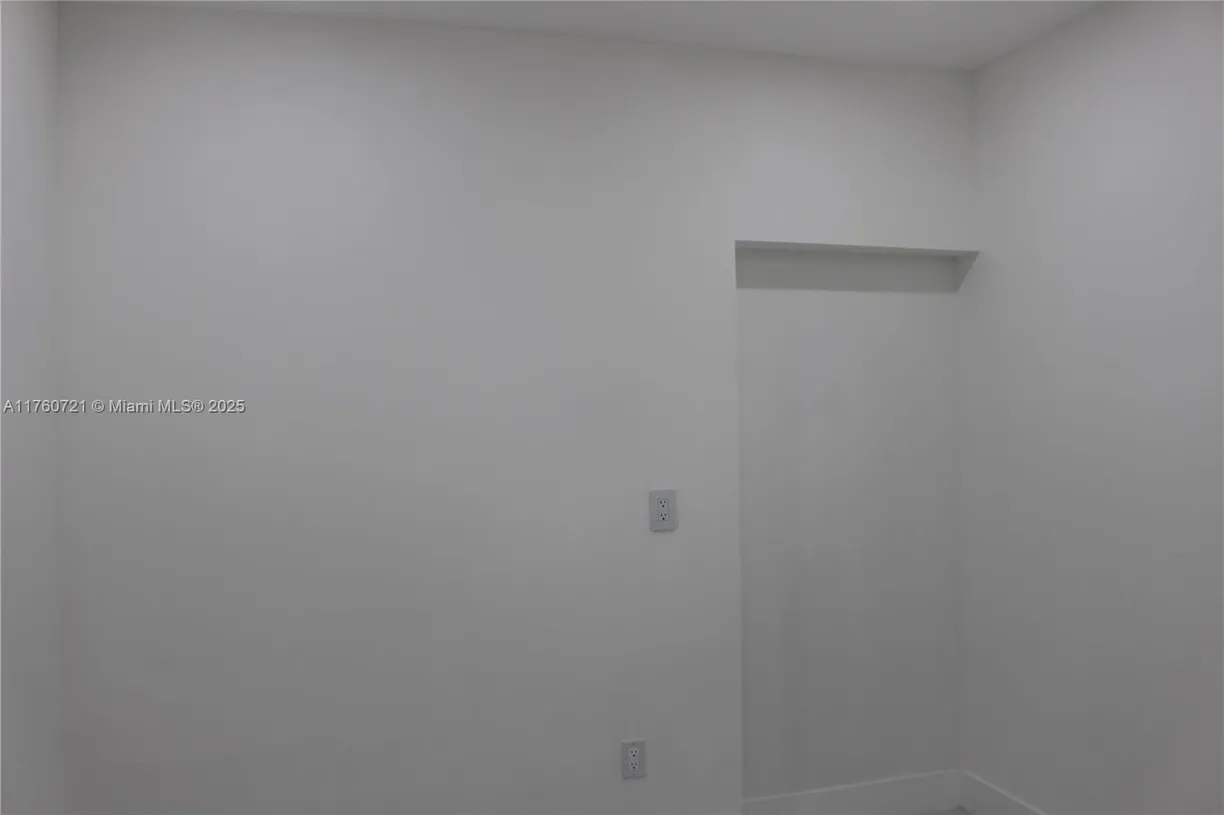 South Florida Real Estate | View 540 E 37th St, 4 | Listing