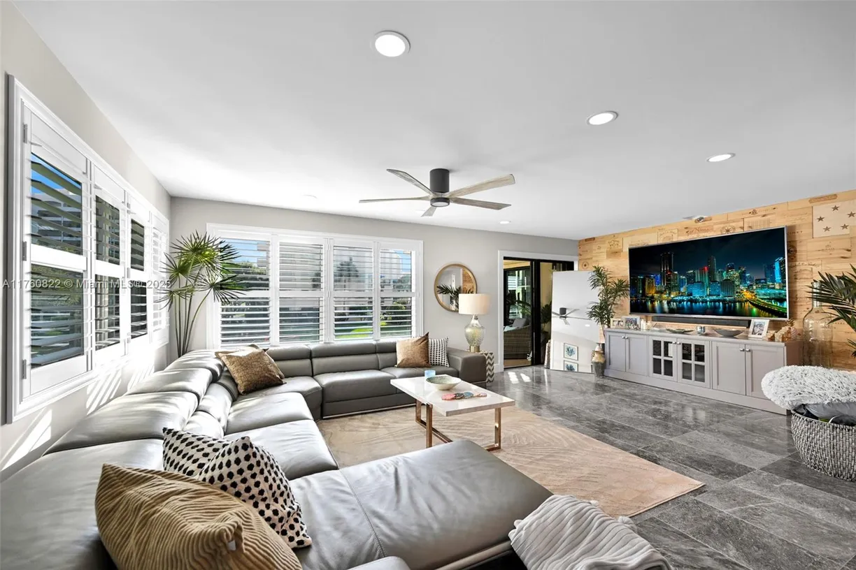 South Florida Real Estate | View 372 Golfview Rd, 201 | 3 Beds, 2 Baths