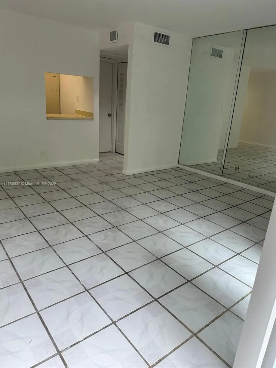 South Florida Real Estate | View 1850 N Congress Ave, 306 | Listing