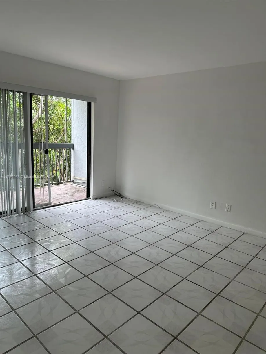 South Florida Real Estate | View 1850 N Congress Ave, 306 | 1 Bed, 1 Bath