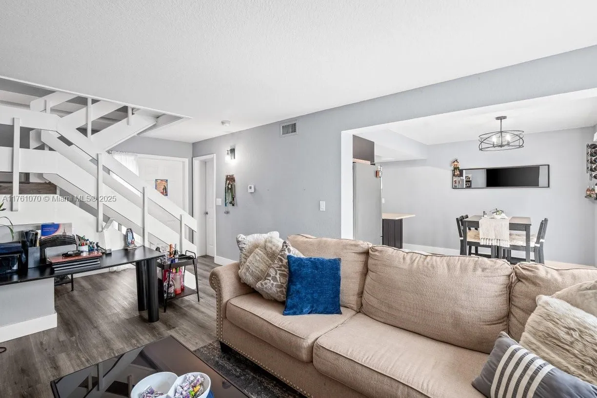 South Florida Real Estate | View 510 SW 1st St, 510 | Listing