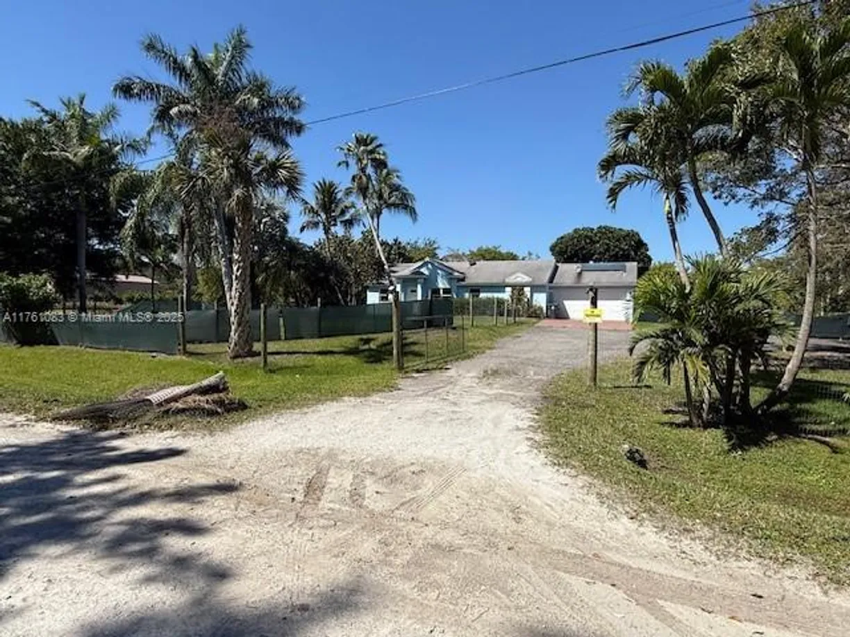 South Florida Real Estate | View 15705 N 66th Ct N | Listing