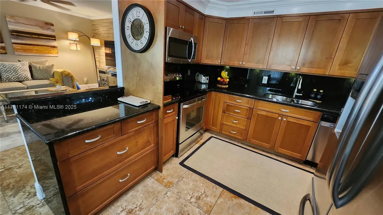 South Florida Real Estate | View 4001 Ventnor G, 4001 | 2 Beds, 2 Baths