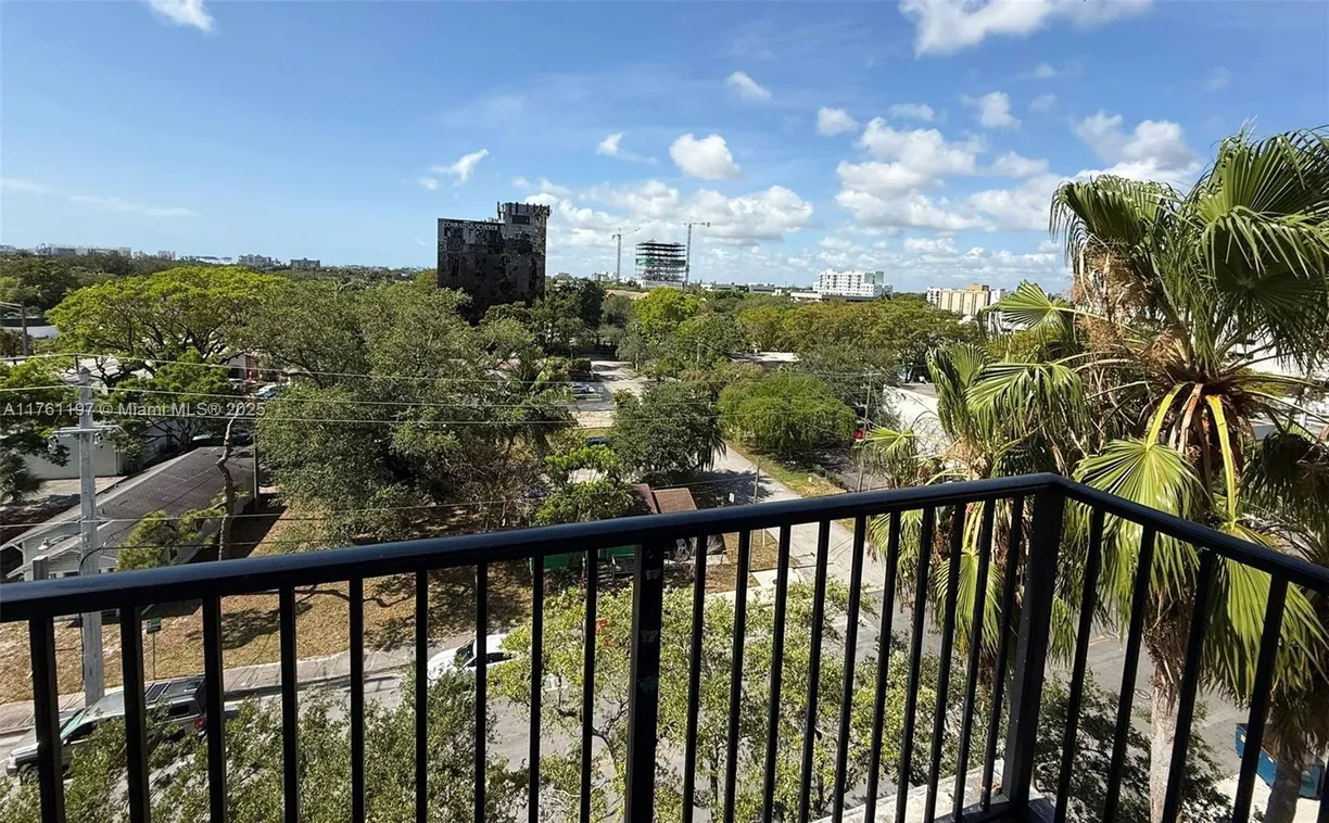 South Florida Real Estate | View 520 SE 5th Ave, 1507 | Listing