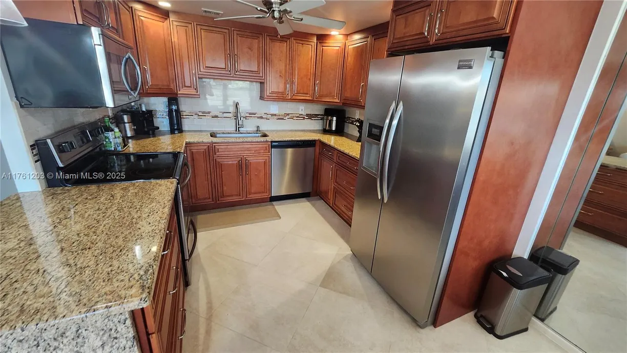 South Florida Real Estate | View 4072 Ventnor P, 4072 | Listing