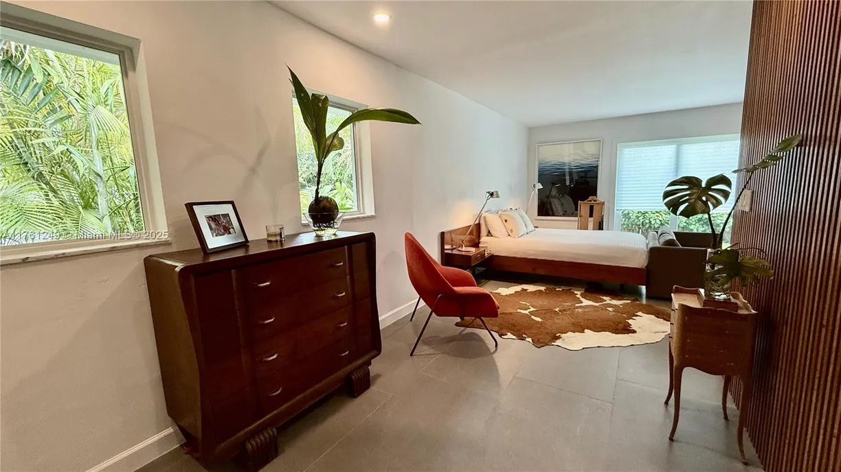 South Florida Real Estate | View 14605 SW 75th Ave, 14605 | Listing