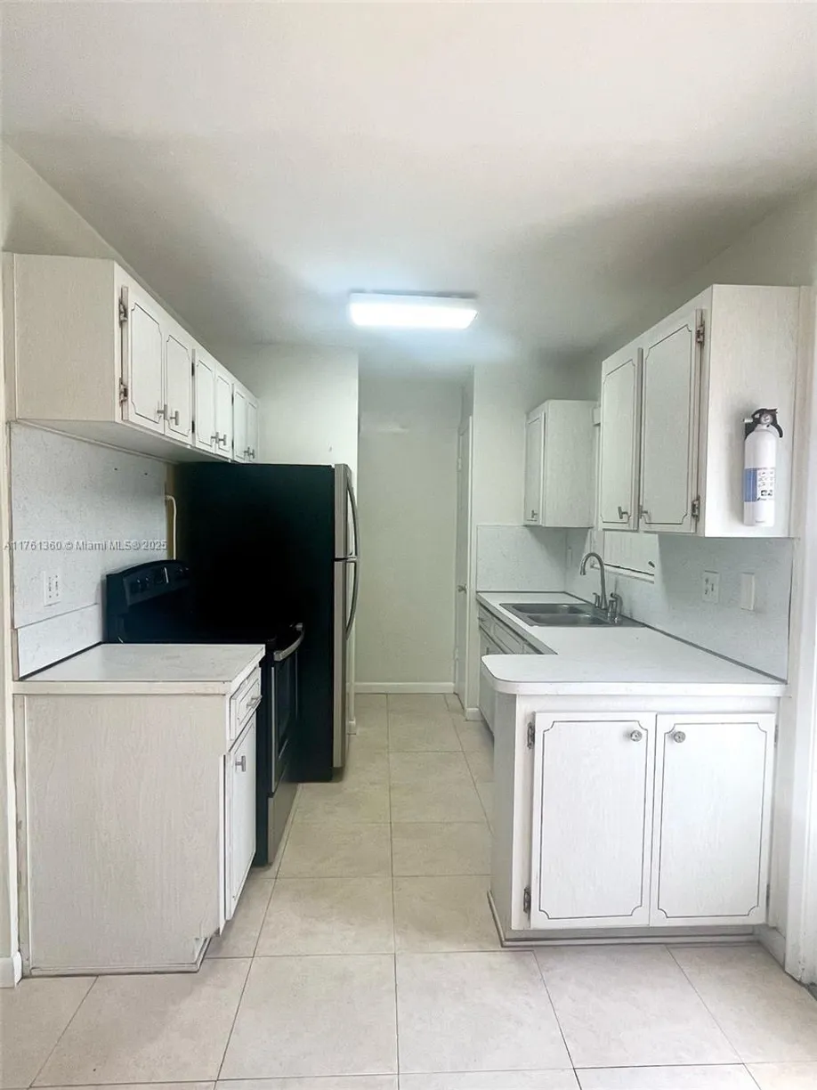 South Florida Real Estate | View 2730 TAYLOR ST, 9 | Listing
