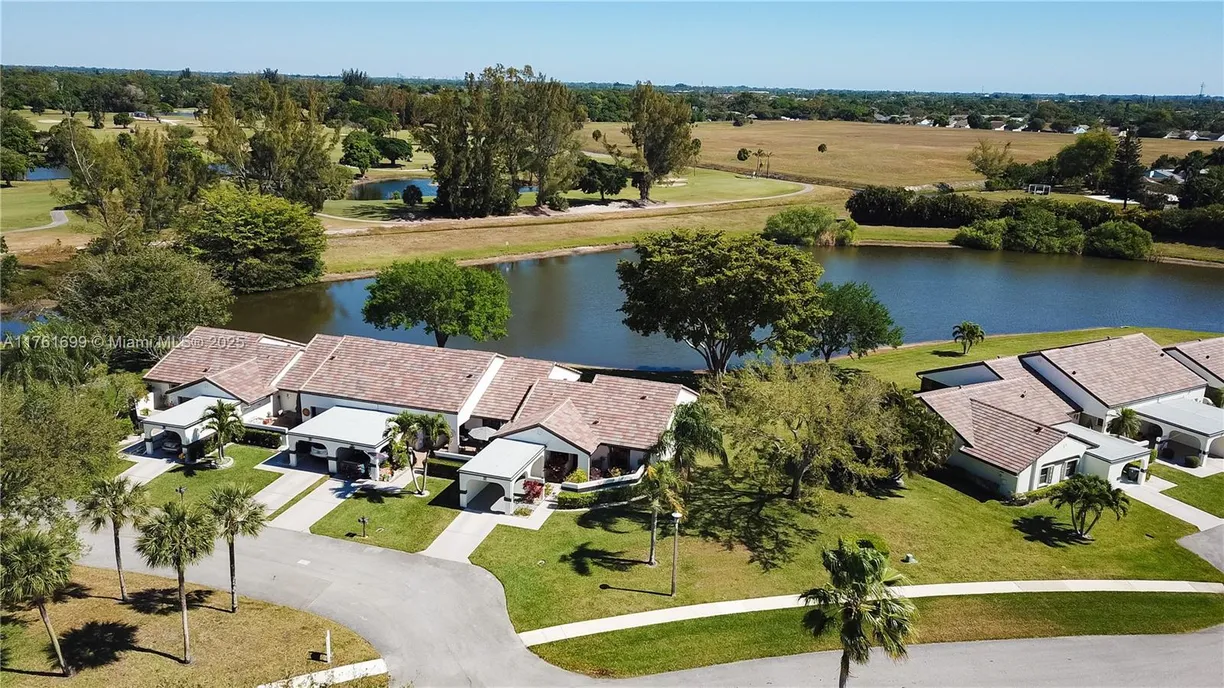 South Florida Real Estate | View 5602 E Parkwalk Cir E | Listing