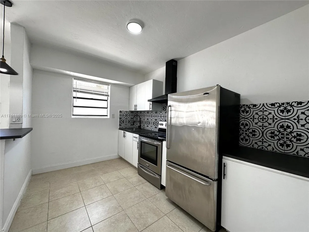 South Florida Real Estate | View 110 NE 55th St, 4 | Listing