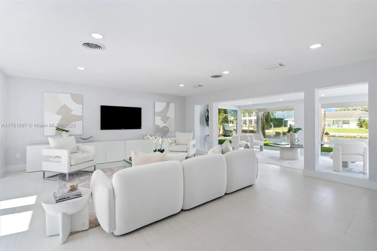 South Florida Real Estate | View 2797 NE 26th Ave | Listing