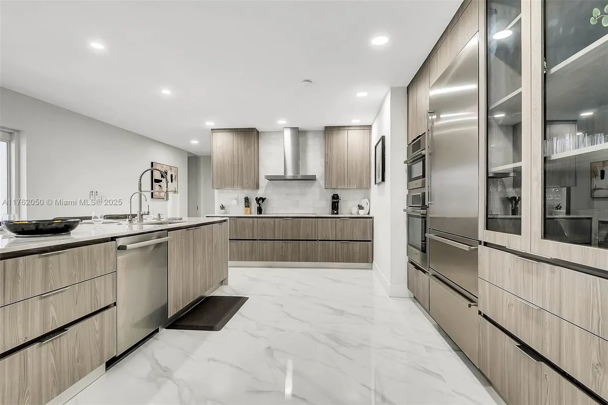 South Florida Real Estate | View 6565 SW 134th Dr, 6565 | 5 Beds, 4 Baths