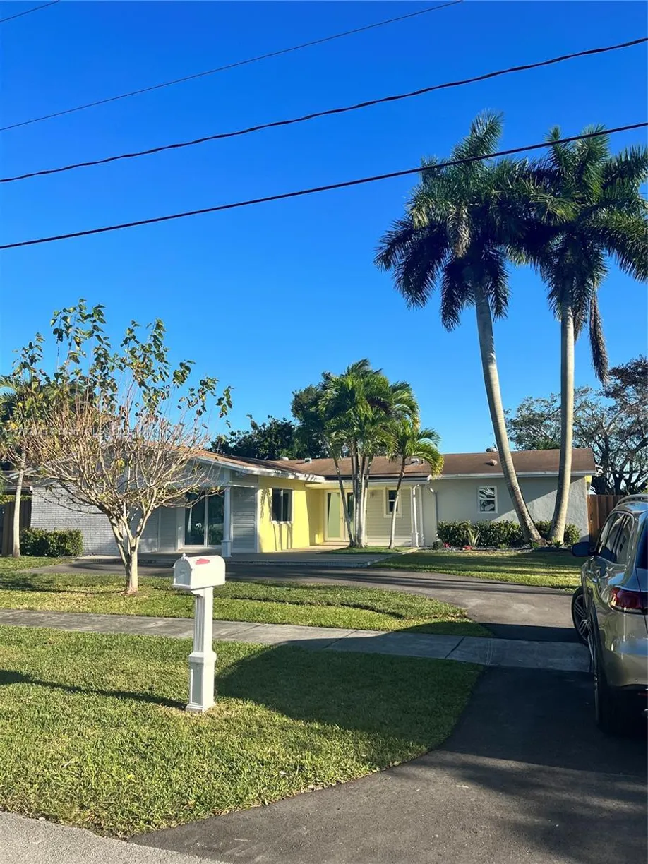 South Florida Real Estate | View 19731 Sterling Dr | 3 Beds, 2 Baths