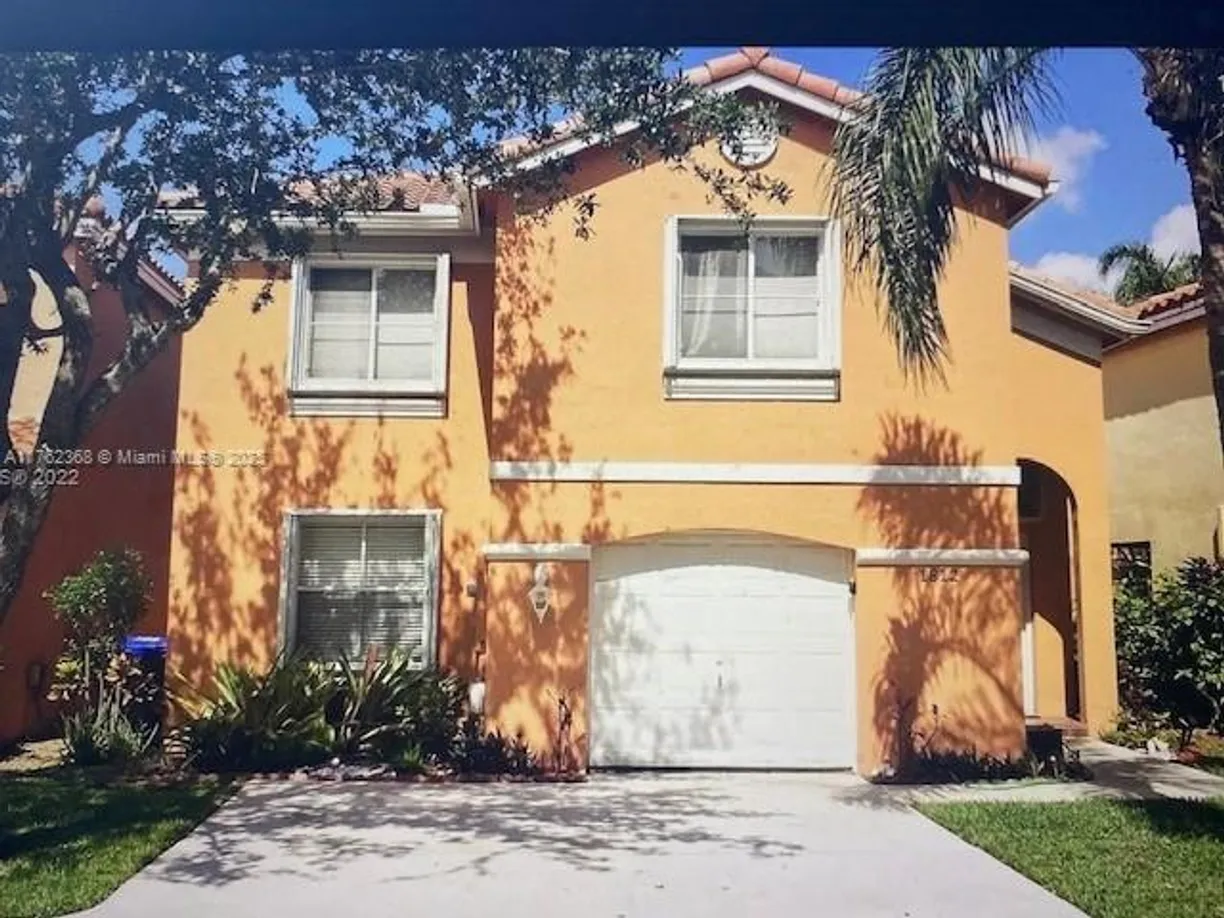 South Florida Real Estate | View 1812 E Trafalgar Cir | 3 Beds, 2 Baths