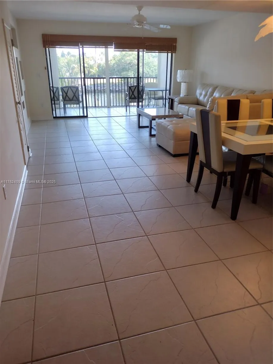 South Florida Real Estate | View 240 Captains Walk, 5140 | 2 Beds, 2 Baths
