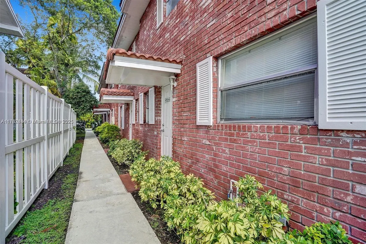 South Florida Real Estate | View 9660 NW 35th St