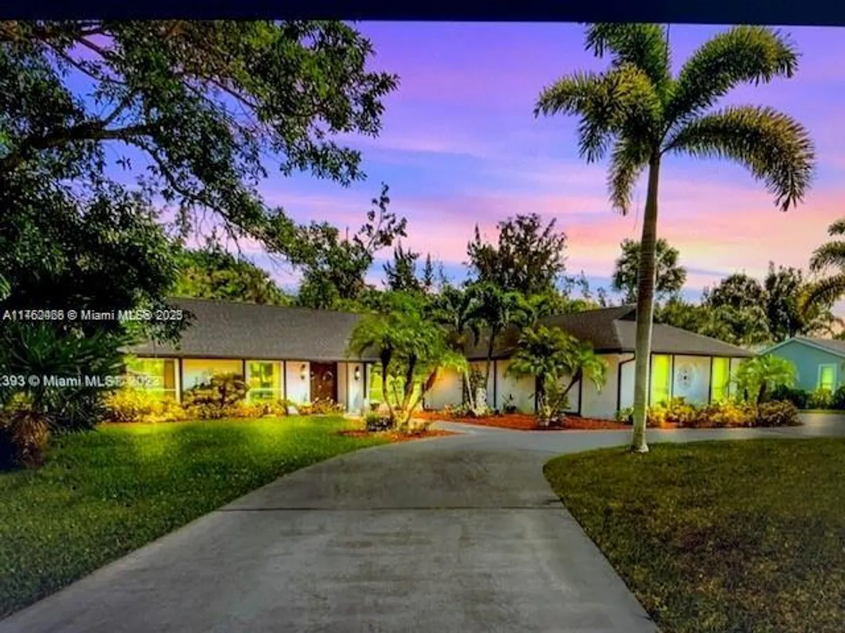 South Florida Real Estate | View 13353 Doubletree Cir | Listing