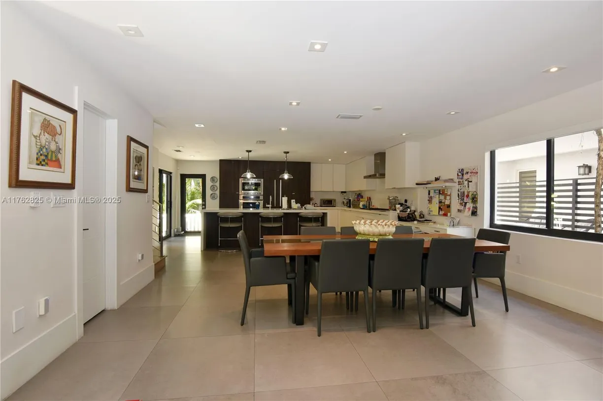 South Florida Real Estate | View 921 Sunset Rd | Listing