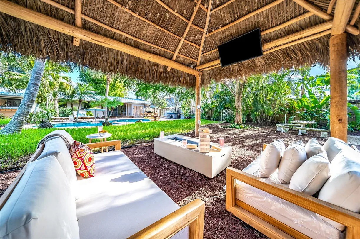South Florida Real Estate | View 1715 NE 36th St | Listing