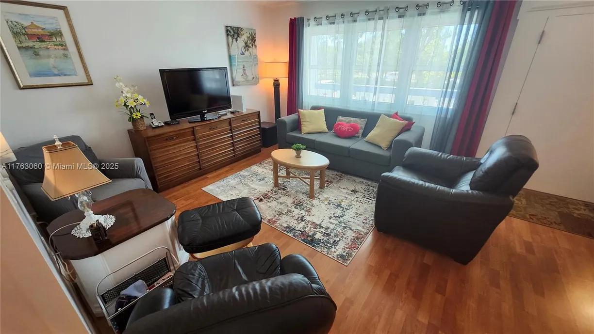 South Florida Real Estate | View 2112 Newport U, 2112 | Listing