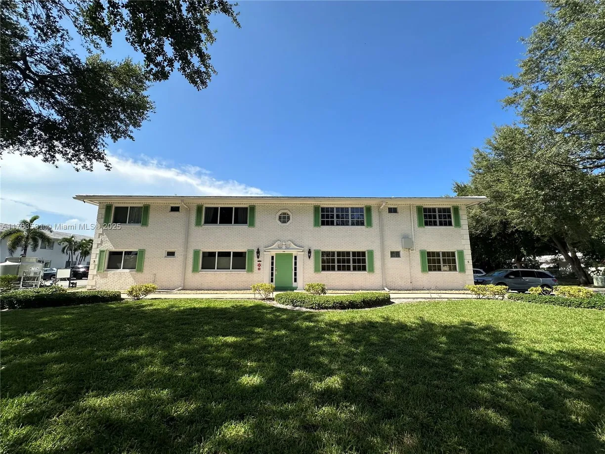 South Florida Real Estate | View 1851 NE 62nd St, 504 | Listing