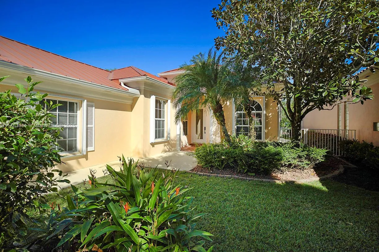 South Florida Real Estate | View 1345 SW Eagleglen Pl | 3 Beds, 2 Baths