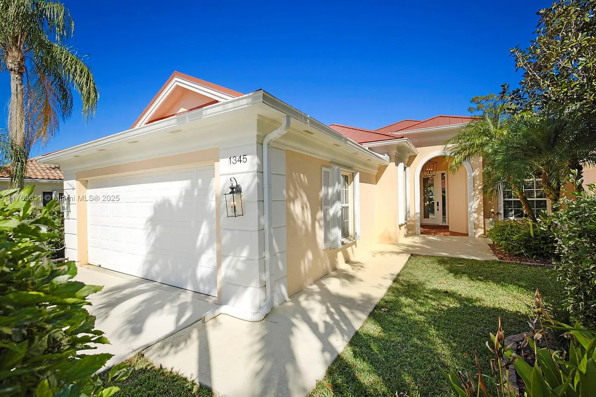 South Florida Real Estate | View 1345 SW Eagleglen Pl | Listing