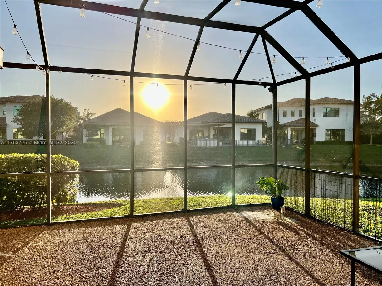 South Florida Real Estate | View 1018 SW 113th Ter, 117 | 2 Beds, 2 Baths