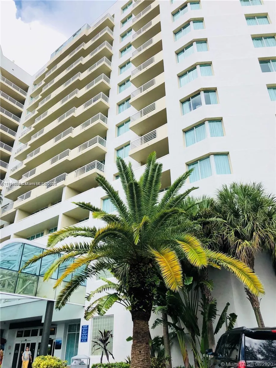 South Florida Real Estate | View 2670 E Sunrise Blvd, 311 | Listing