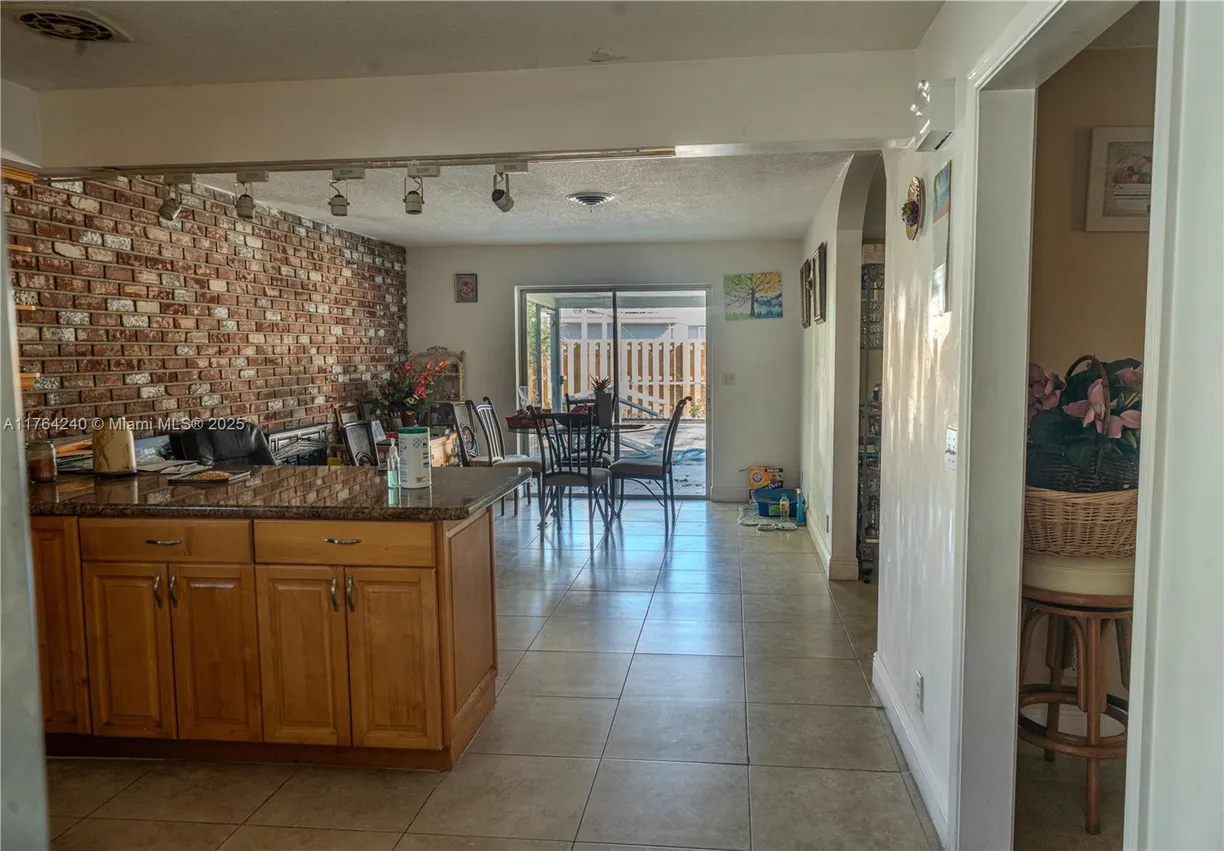 South Florida Real Estate | View 315 SW 12th Ave | Listing