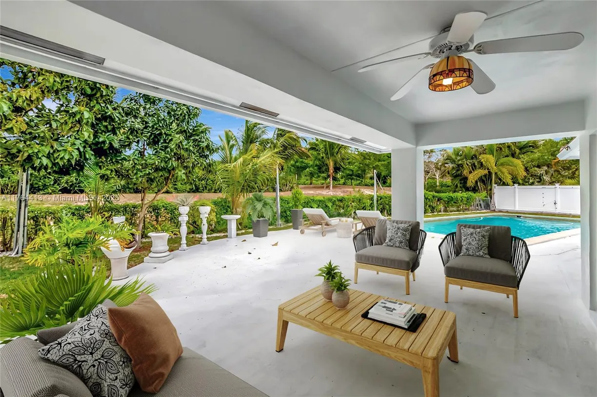 South Florida Real Estate | View 22071 W Soliel Cir W | Listing