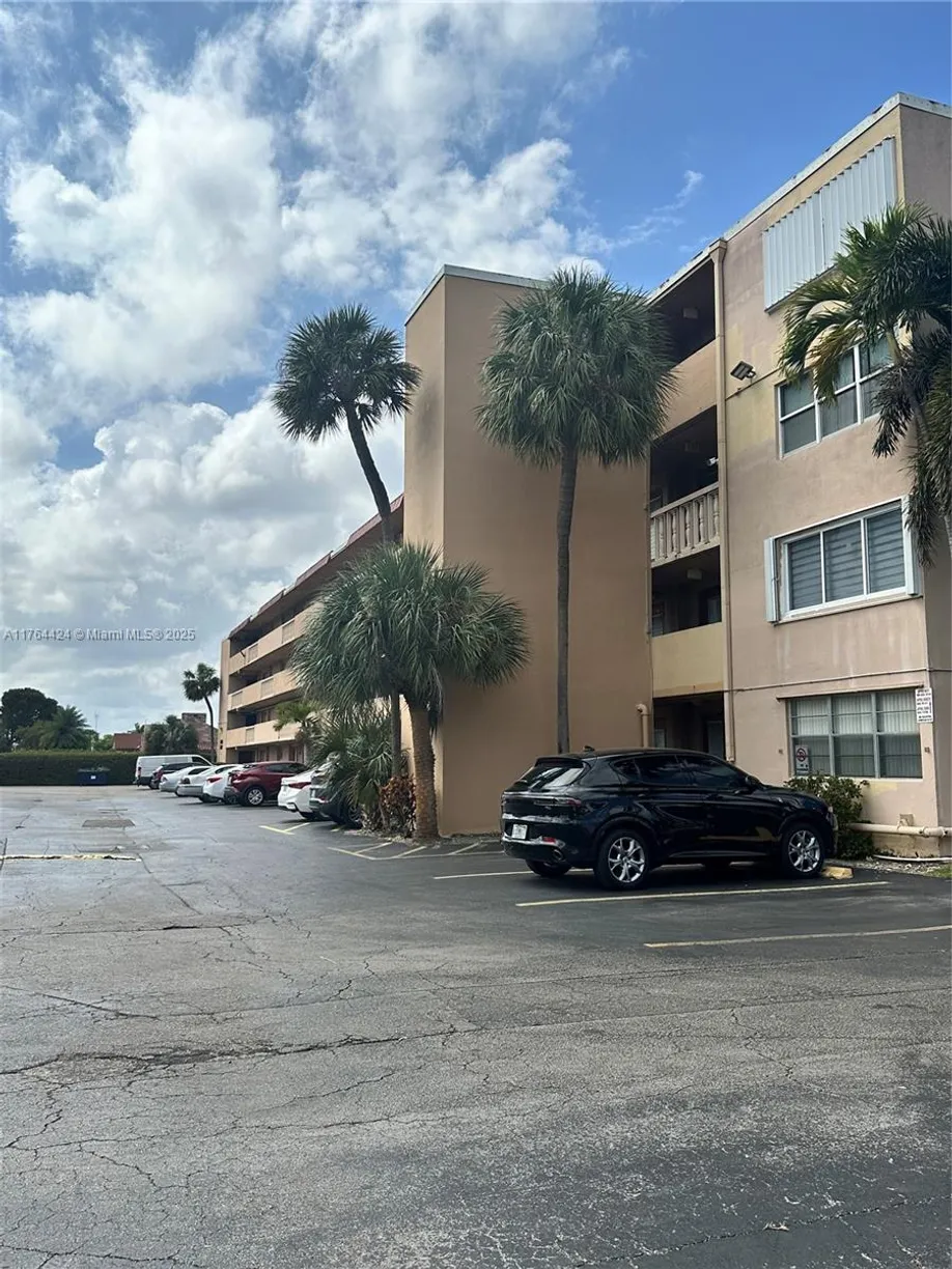 South Florida Real Estate | View 1333 E Hallandale Beach Blvd, 338 | 1 Bed, 1 Bath