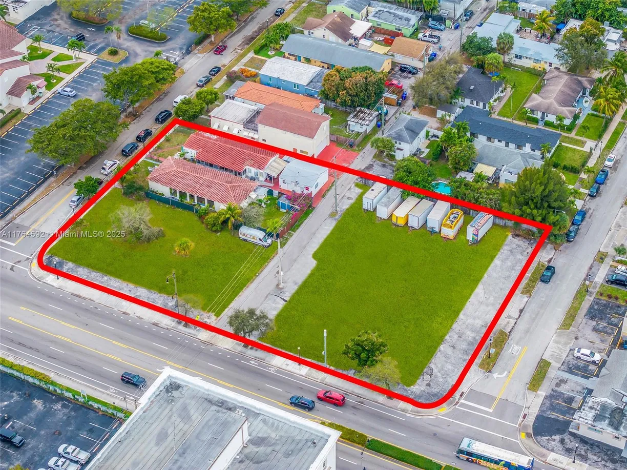 South Florida Real Estate | View 720 N Federal Hwy | Listing