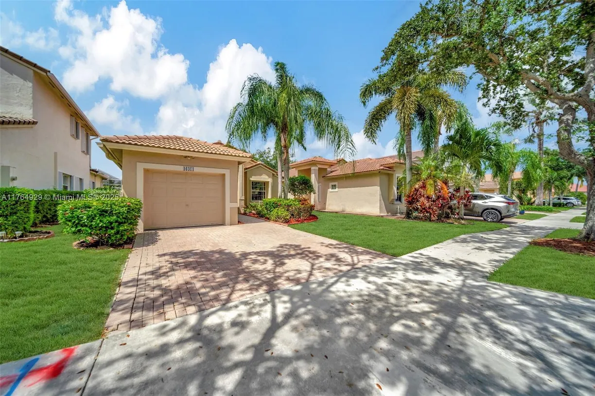 South Florida Real Estate | View 16411 Sapphire Bnd | Listing