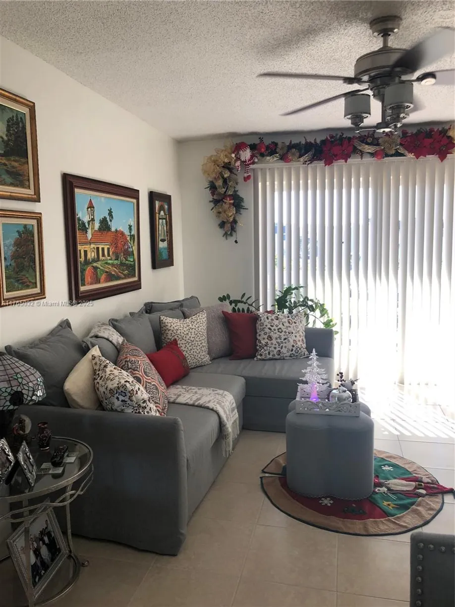 South Florida Real Estate | View 7722 Camino Real, E-415 | 1 Bed, 1 Bath