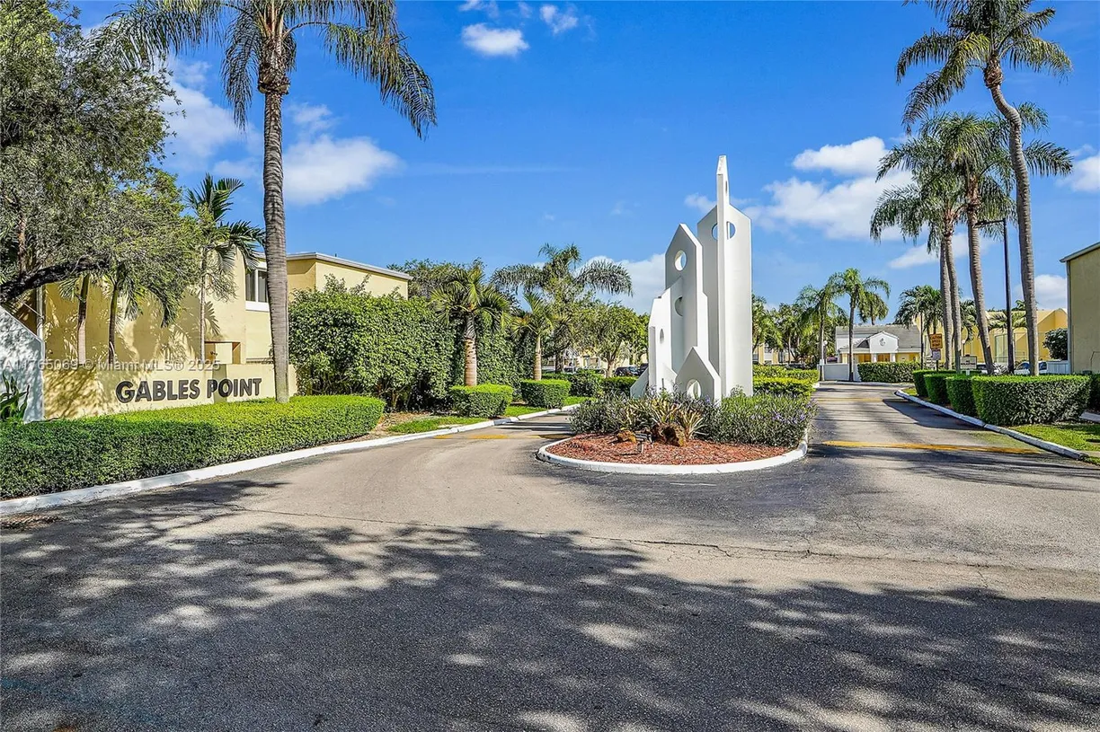 South Florida Real Estate | View 6850 SW 45th Ln, 7 | 2 Beds, 2 Baths