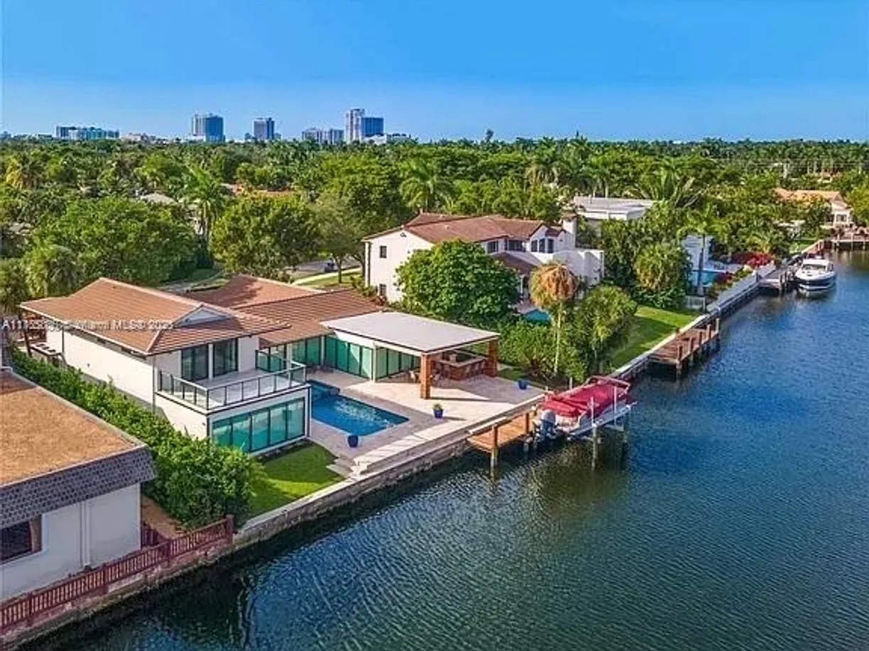 South Florida Real Estate | View 1025 Diplomat Pkwy | 5 Beds, 4 Baths