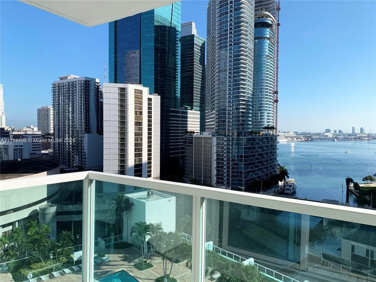 South Florida Real Estate | View 31 SE 5th St, 1910 | Listing